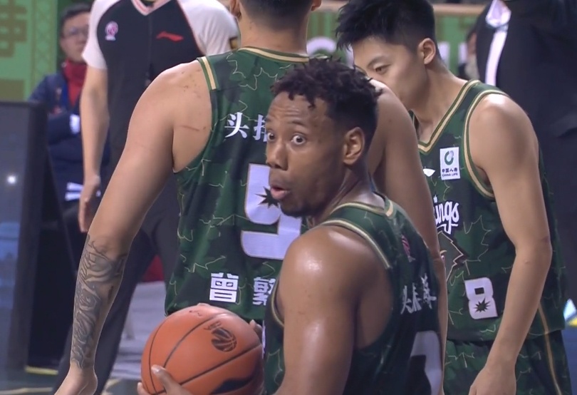 外線很準(zhǔn)！祝銘震6記三分拿下22分6籃板
