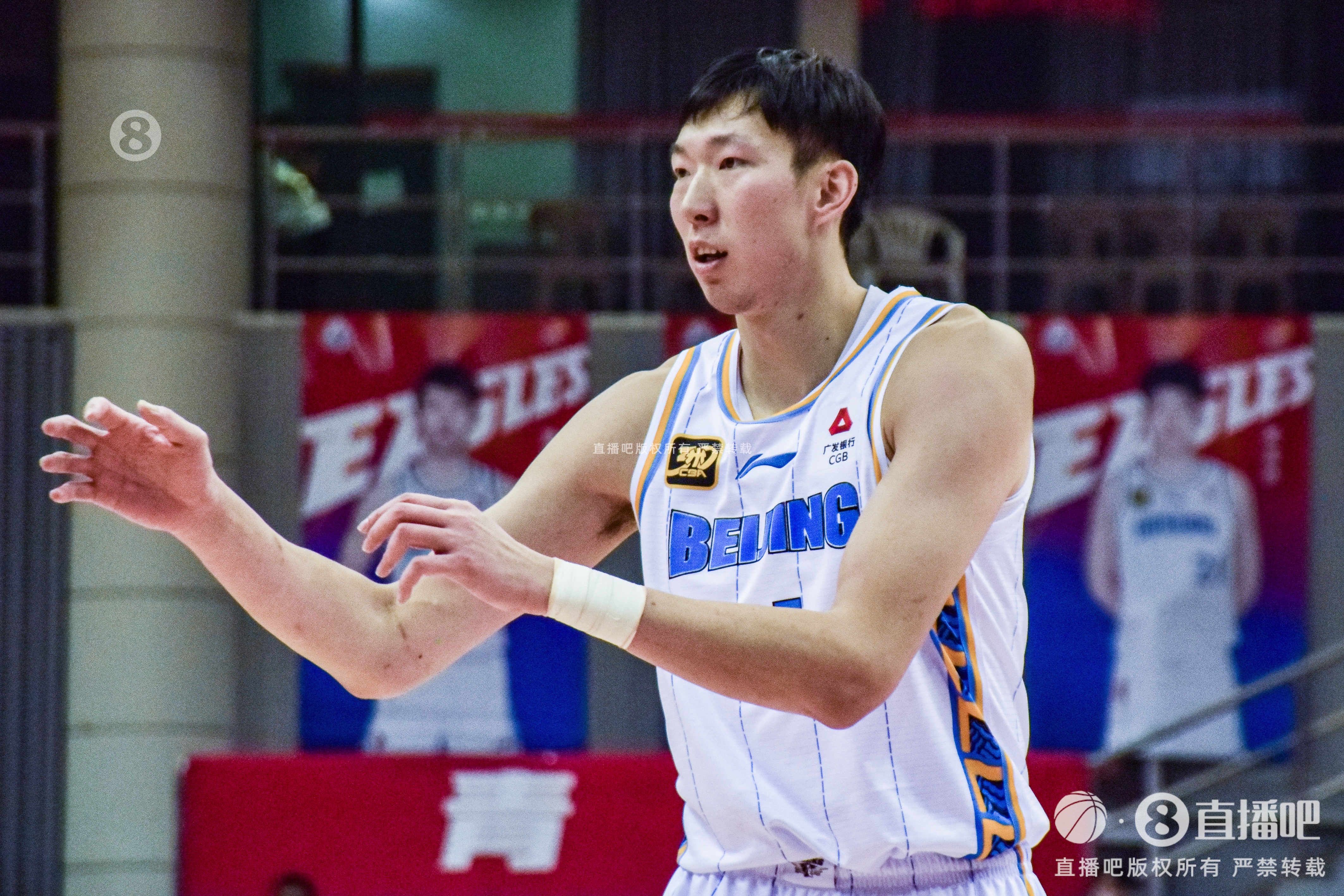 出點小汗！周琦8投6中&罰球4中4 得到16分7板2帽&正負值+10